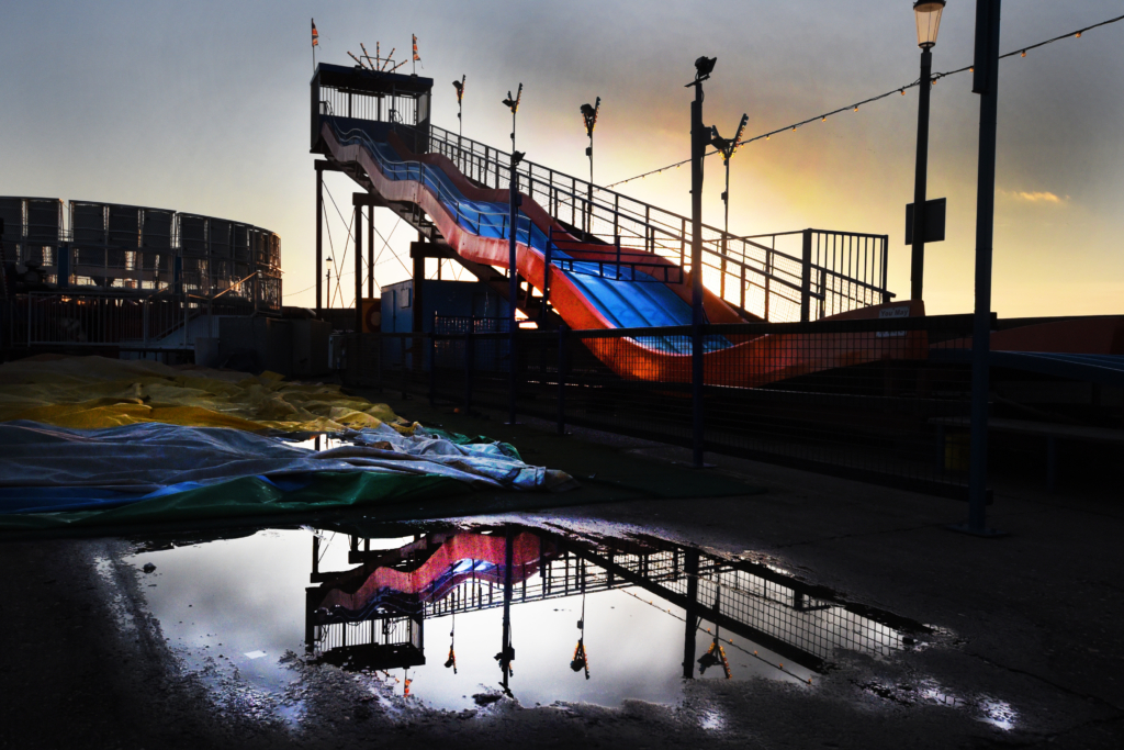 Slides on the Pier - ARCHIECTURAL STRUCTURE